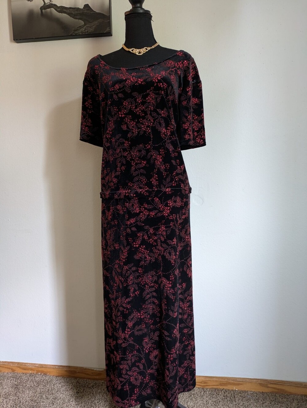 ​NWT Onyx Nite Black & Red Floral Velvet Midi Dress Size 22WP